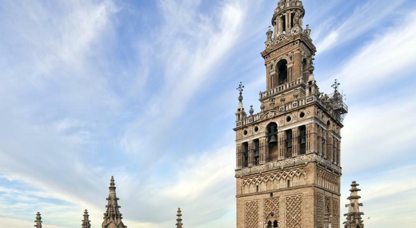 Go To Sevilla Cathedral Exteriör bild